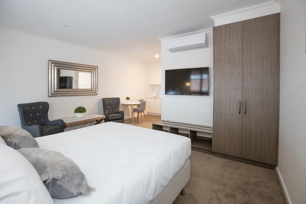Newington Apartments Баларат Екстериор снимка